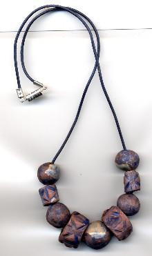 Kette aus Keramik