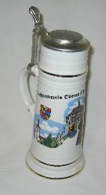 Bierkrug hoch mit Deckel, flach